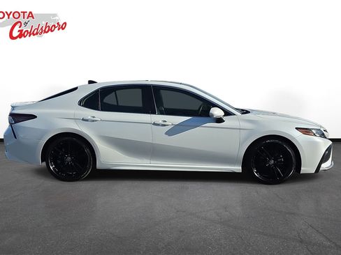 Used 2021 Toyota Camry XSE image 4