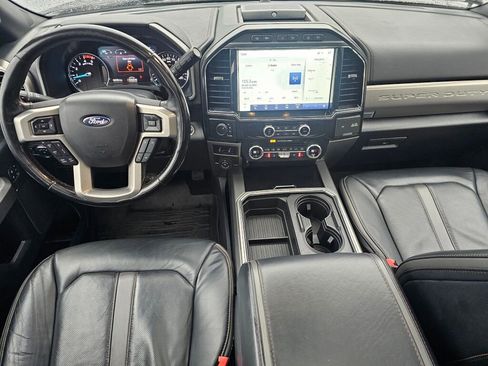 Used 2022 Ford F350 Platinum image 14