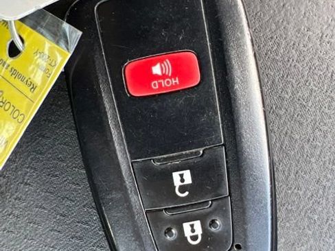 Used 2022 Toyota Prius LE FWD image 27