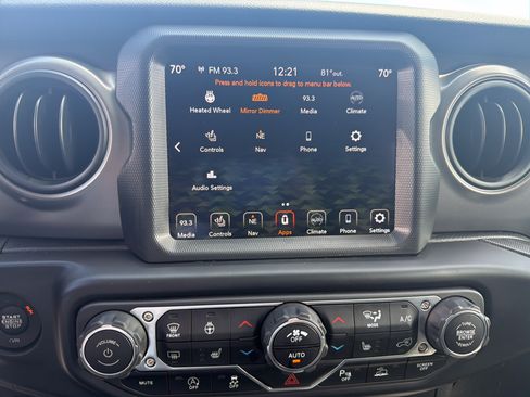 Used 2022 Jeep Wrangler Unlimited Sport AWD/4WD image 29