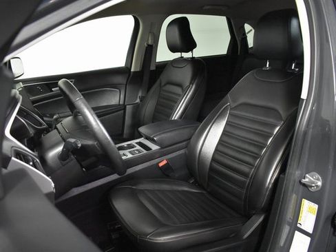 Used 2021 Ford Edge SEL image 9