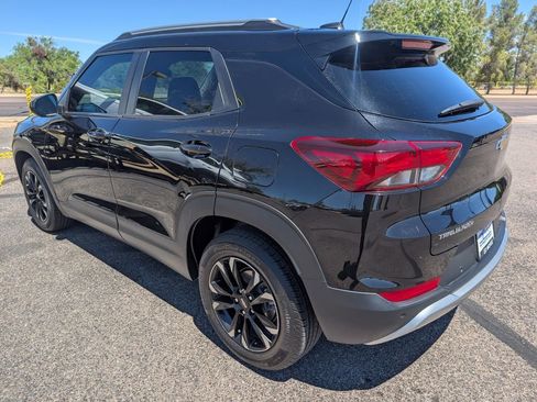 Certified 2022 Chevrolet TrailBlazer LT w/ Convenience Package image 3