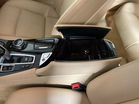 Used 2014 BMW 528i xDrive Sedan image 31