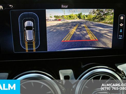 Used 2025 Mercedes-Benz GLA 250 image 33