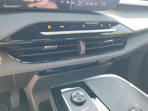 New 2025 Buick Enclave Sport Touring w/ Power Package image 24