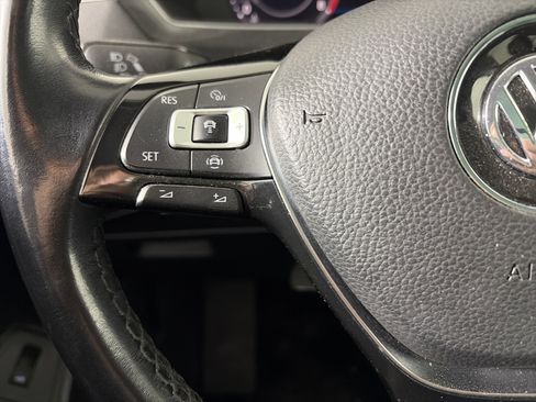 Used 2019 Volkswagen Tiguan SEL Premium image 30