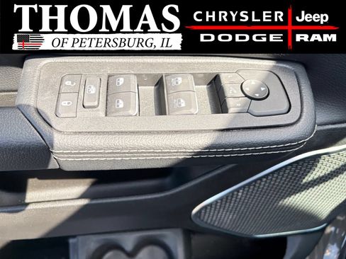 Used 2026 RAM 1500 Laramie AWD/4WD image 15