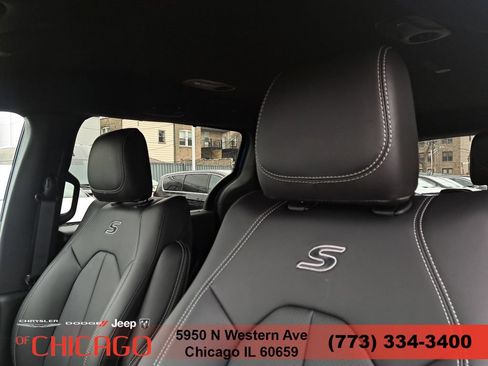 New 2026 Chrysler Pacifica Select w/ S Appearance Package FWD image 22