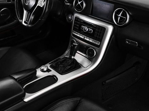 Used 2014 Mercedes-Benz SLK 250 image 23