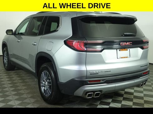 Used 2025 GMC Acadia Elevation AWD/4WD image 4