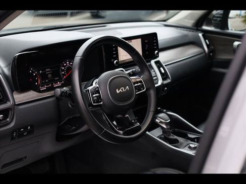 Used 2022 Kia Sorento X-Line EX image 6