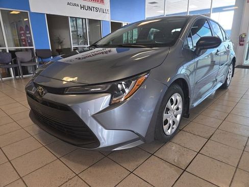 Used 2024 Toyota Corolla LE FWD image 4
