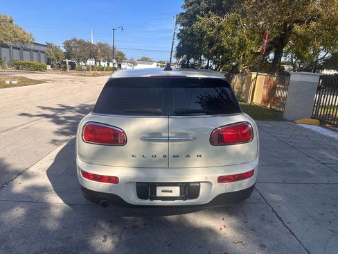 Used 2019 MINI Cooper Clubman image 7