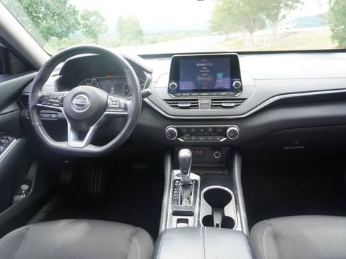 Used 2021 Nissan Altima 2.5 SV w/ SV Premium Package FWD image 29