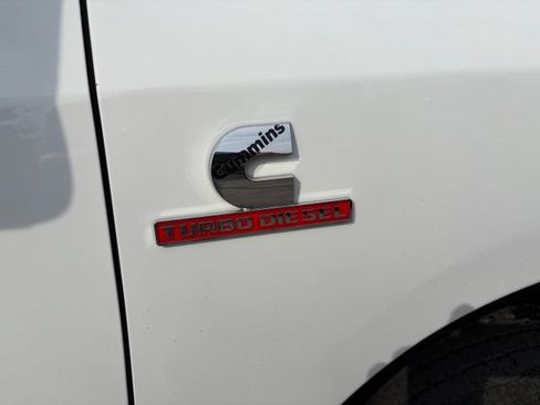 Used 2024 RAM 3500 Tradesman w/ Chrome Appearance Group AWD/4WD image 8