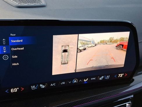 New 2026 Chevrolet Traverse High Country image 14