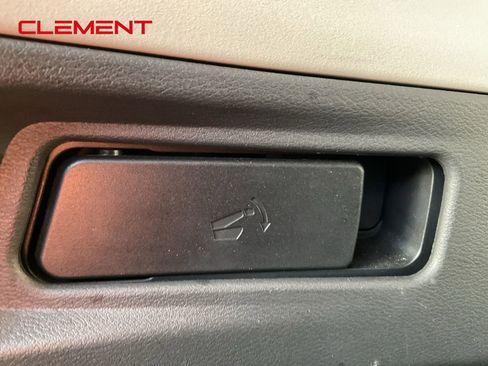 Used 2021 Nissan Rogue Platinum image 34