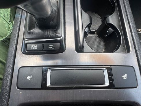 Used 2018 Genesis G80 3.8 RWD image 22