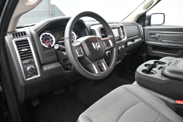 Used 2024 RAM 1500 Classic SLT AWD/4WD image 18
