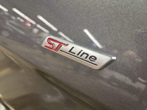 Used 2023 Ford Edge ST-Line w/ Class II Trailer Tow Package AWD/4WD image 30