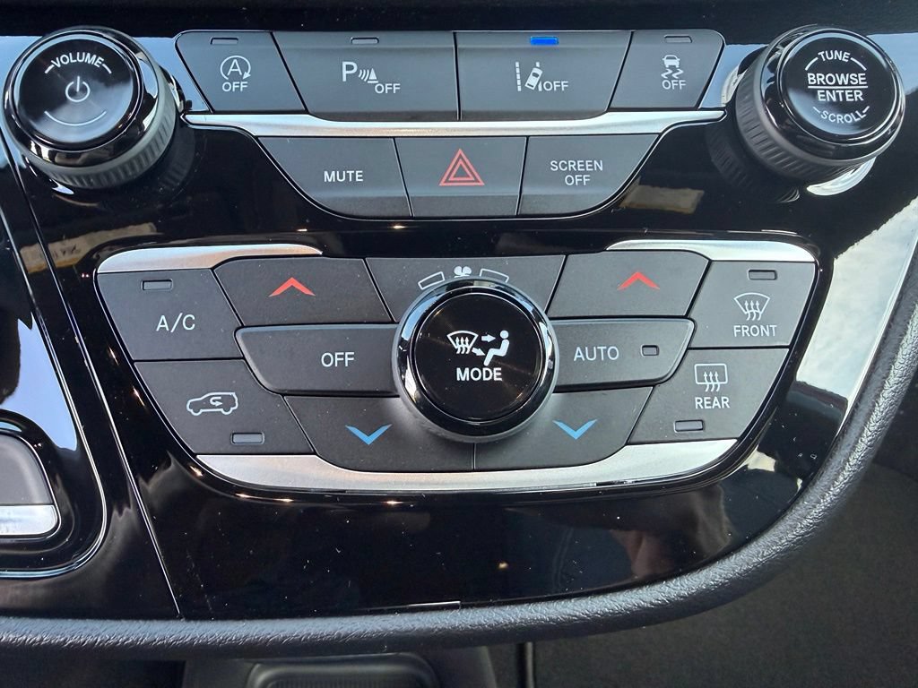 New 2027 Chrysler Pacifica Select FWD image 8