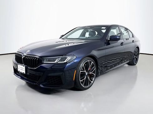 Used 2023 BMW M550i xDrive w/ Executive Package image 3