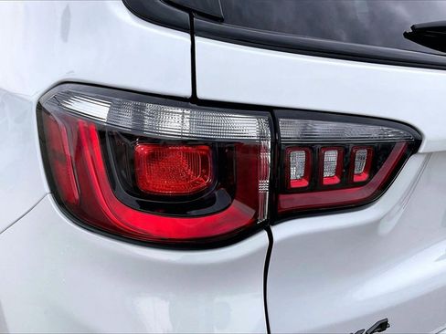 Used 2023 Jeep Compass Trailhawk image 20