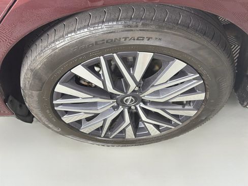 Used 2023 Nissan Altima 2.5 SV FWD image 11