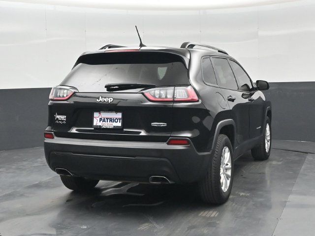 Used 2022 Jeep Cherokee Latitude Lux w/ Sun & Sound Group AWD/4WD image 2