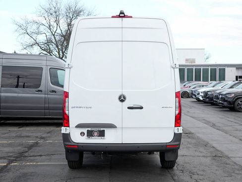 New 2026 Mercedes-Benz Sprinter 2500 image 4