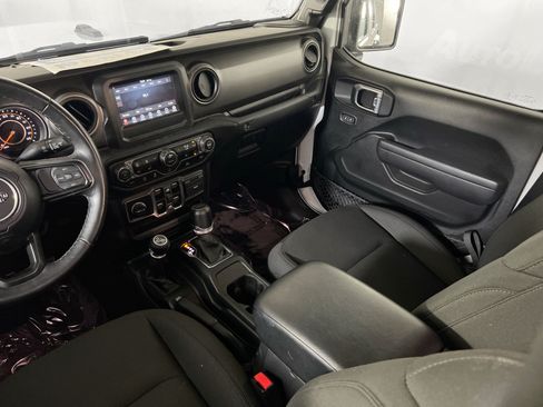 Used 2023 Jeep Gladiator Sport AWD/4WD image 22