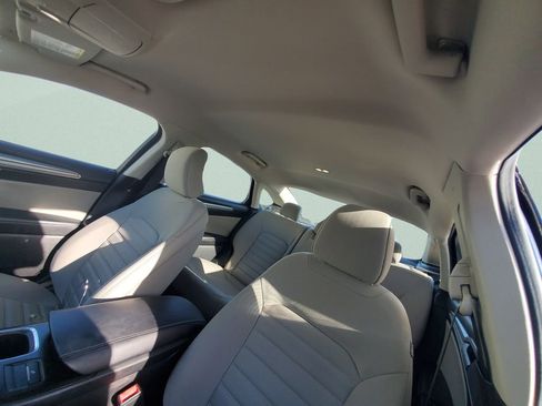 Used 2019 Ford Fusion S FWD image 17