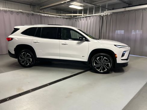 New 2026 Buick Enclave Sport Touring w/ Power Package AWD/4WD image 8