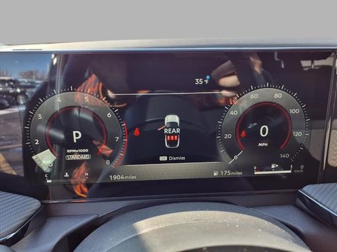 Certified 2025 Nissan Kicks SR w/ Interior Electronics Package image 15