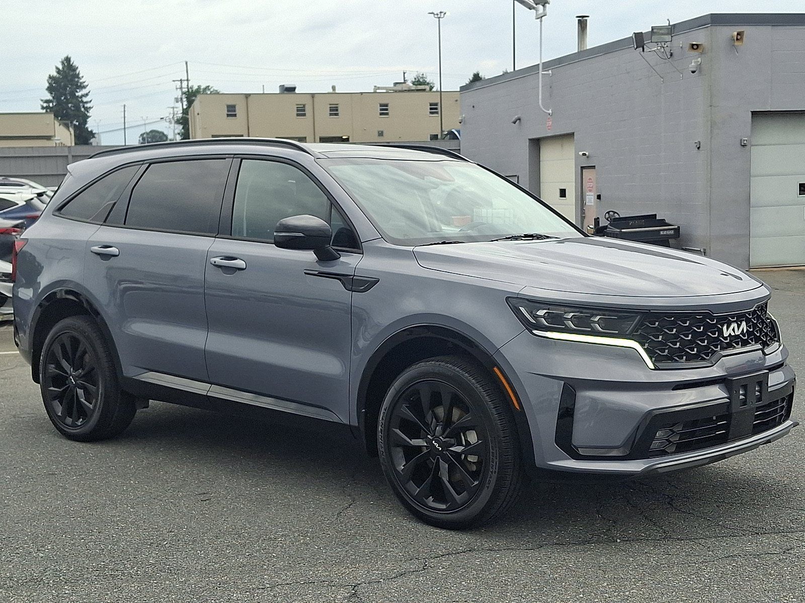 Used 2023 Kia Sorento SX AWD/4WD image 3
