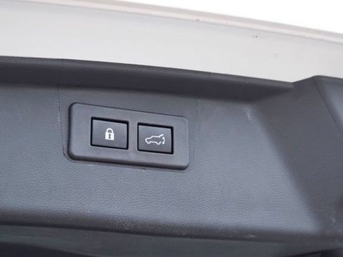 Used 2025 Subaru Outback Onyx Edition AWD/4WD image 4