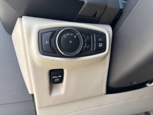 Certified 2020 Lincoln Nautilus Reserve w/ Equipment Group 201A AWD/4WD image 32