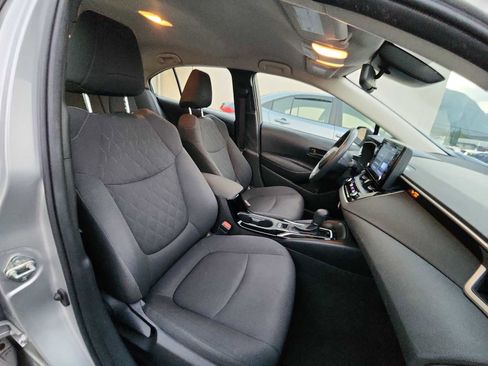 Used 2022 Toyota Corolla LE image 26
