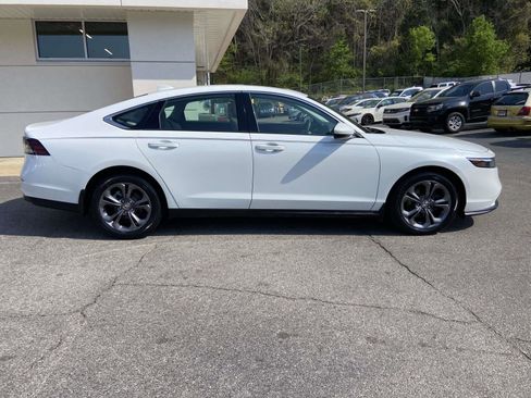 Certified 2023 Honda Accord EX image 2