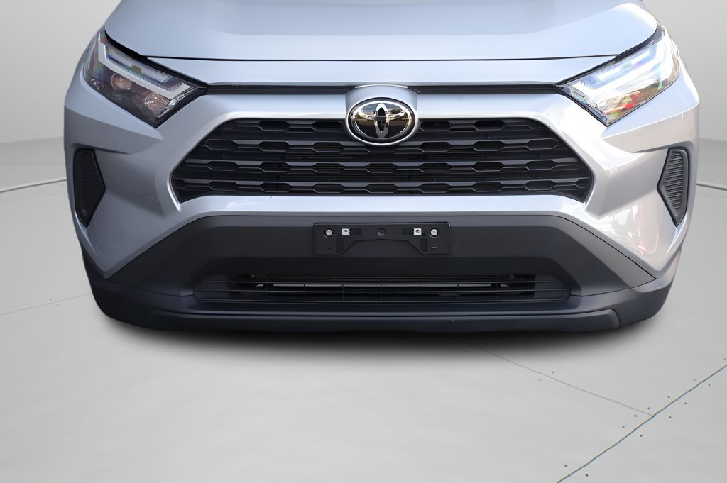 Certified 2025 Toyota RAV4 XLE AWD/4WD image 5