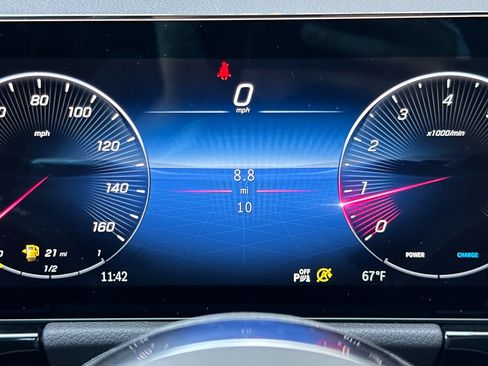 New 2025 Mercedes-Benz GLA 250 image 28