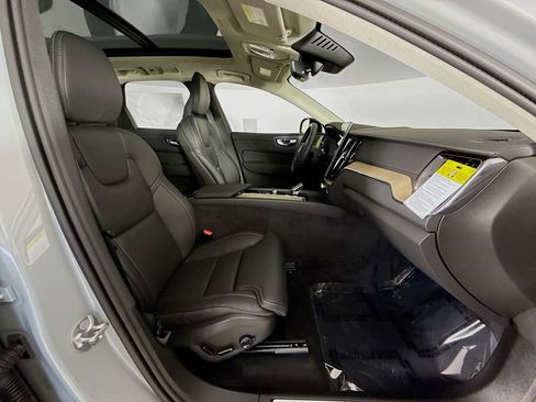 New 2026 Volvo XC60 B5 Ultra w/ Climate Package PRO AWD/4WD image 30