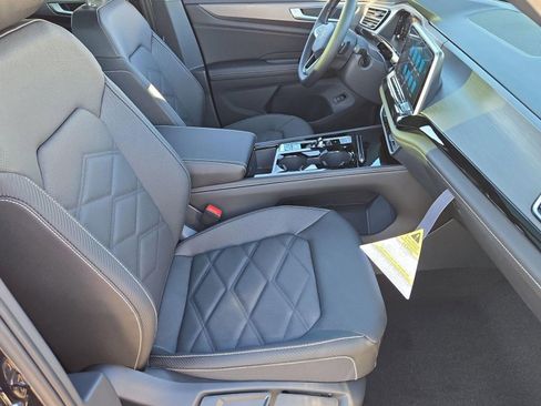 New 2026 Volkswagen Atlas Cross Sport SE AWD/4WD image 25