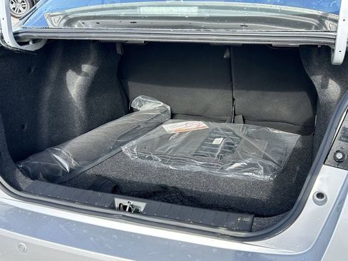 Used 2025 Nissan Versa SV w/ Trunk Package image 12