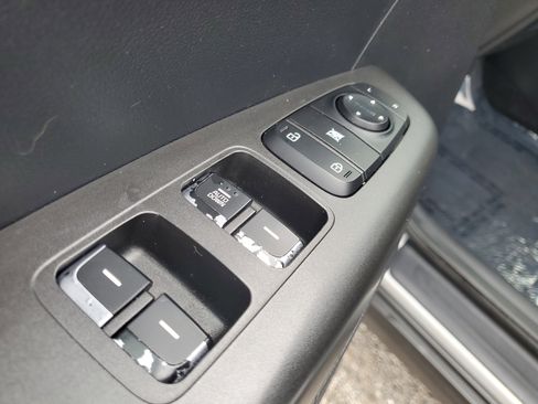 Used 2019 Kia Sportage LX image 16