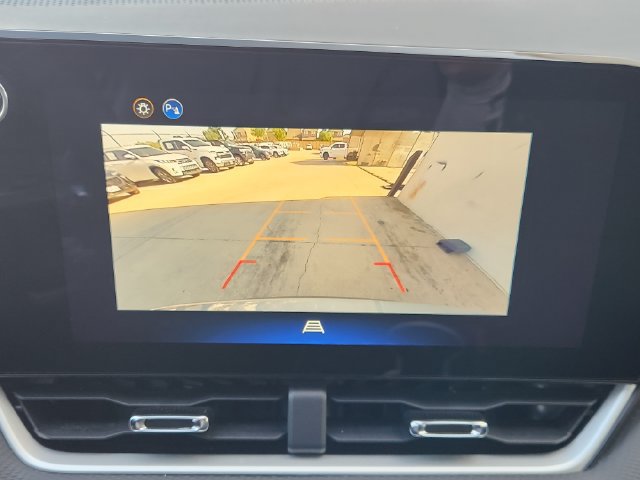 Used 2026 Chevrolet Equinox LT FWD image 6