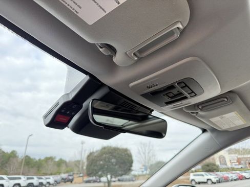 Used 2025 Toyota Camry XLE image 26