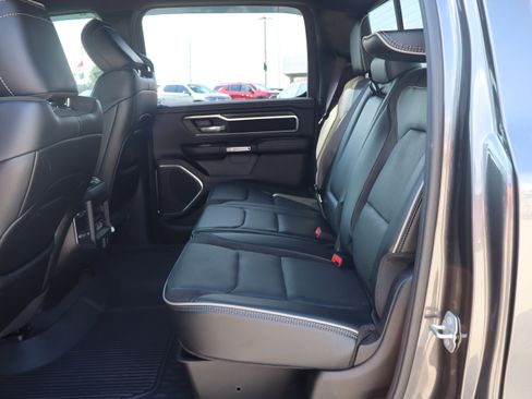 Used 2024 RAM 1500 Laramie AWD/4WD image 10
