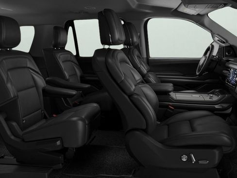 New 2026 Lincoln Navigator L Premier image 6
