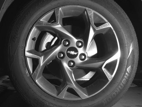 Used 2025 Chevrolet Trax LT FWD image 12